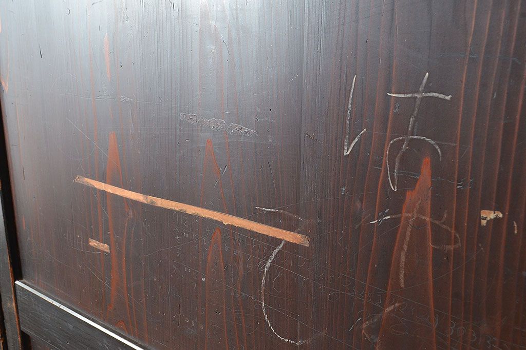 アンティーク建具　明治～大正期　黒い木枠がモダンで格好良い帯戸4枚セット　(R-048037)