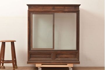 和製アンティーク　ノスタルジックな雰囲気を高める栓材製のガラスケース(ショーケース、陳列棚)(R-048040)