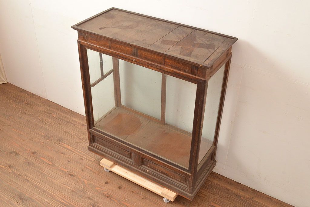 和製アンティーク　ノスタルジックな雰囲気を高める栓材製のガラスケース(ショーケース、陳列棚)(R-048040)