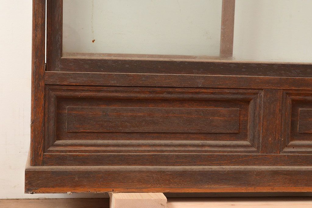 和製アンティーク　ノスタルジックな雰囲気を高める栓材製のガラスケース(ショーケース、陳列棚)(R-048040)