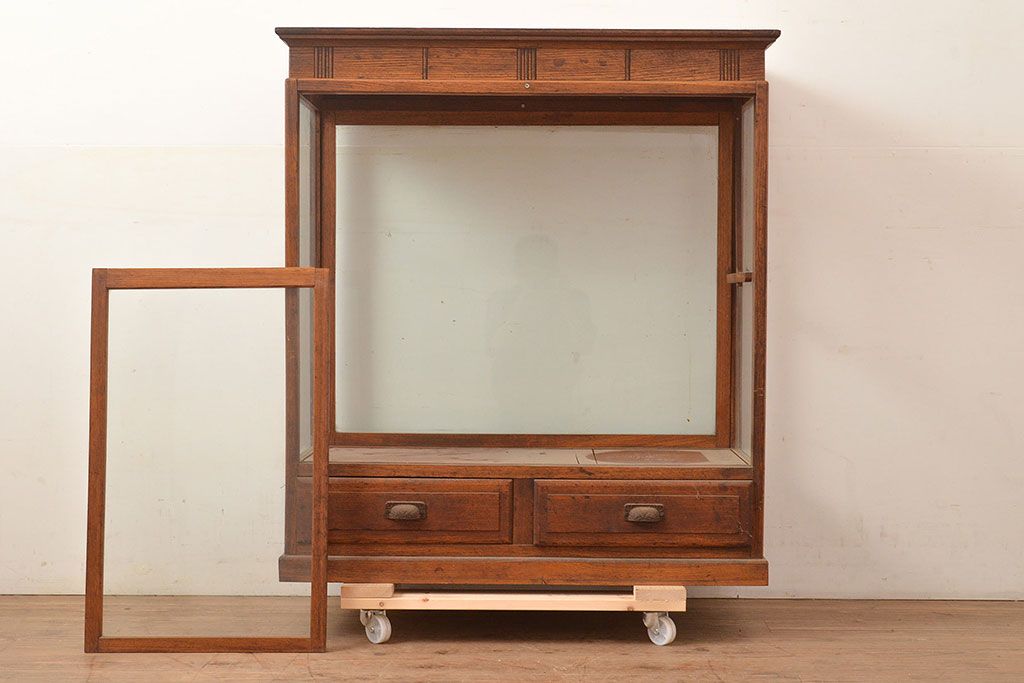 和製アンティーク　ノスタルジックな雰囲気を高める栓材製のガラスケース(ショーケース、陳列棚)(R-048040)