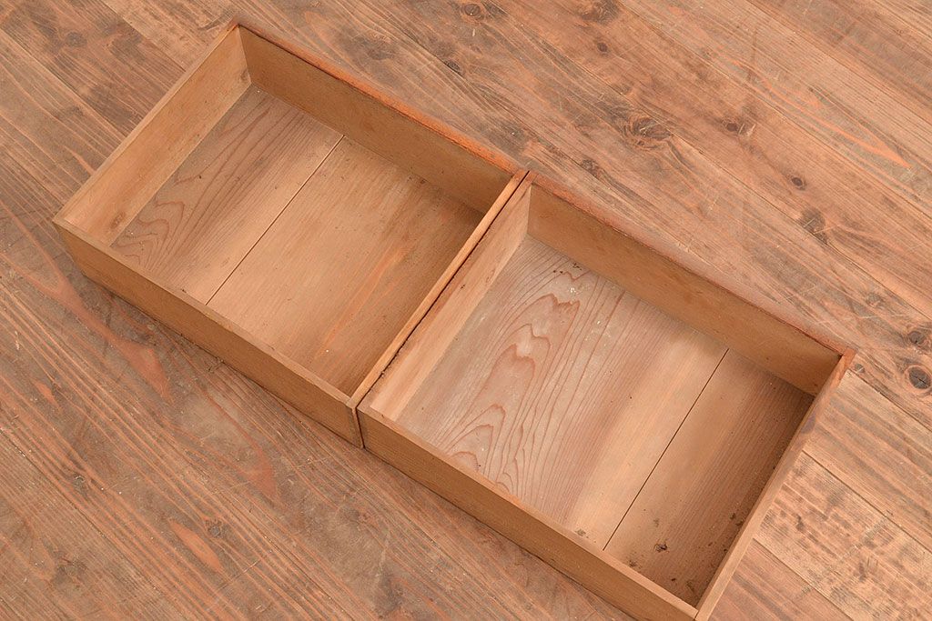 和製アンティーク　ノスタルジックな雰囲気を高める栓材製のガラスケース(ショーケース、陳列棚)(R-048040)