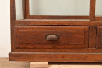 和製アンティーク　ノスタルジックな雰囲気を高める栓材製のガラスケース(ショーケース、陳列棚)(R-048040)