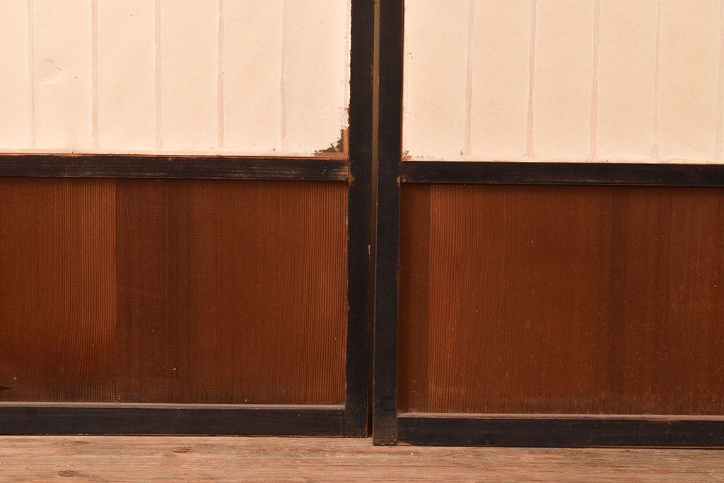 アンティーク建具　昭和初期　黒い框がモダンな印象を高める障子戸2枚セット　(R-048056)