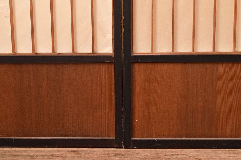 アンティーク建具　昭和初期　黒い框がモダンな印象を高める障子戸4枚セット　(R-048057)
