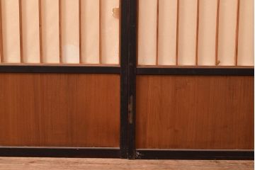アンティーク建具　昭和初期　黒い框がモダンな印象を高める障子戸4枚セット　(R-048057)