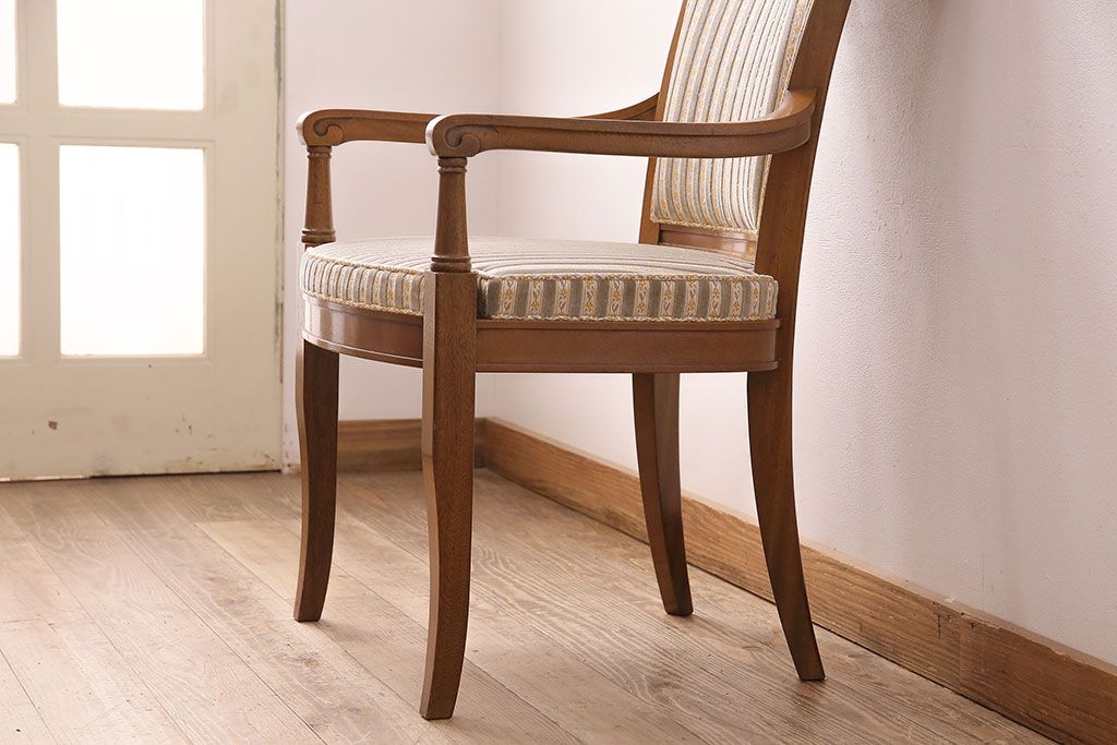 中古　DREXEL HERITAGE(ドレクセルヘリテイジ)のFRANCESCA(フランチェスカ)シリーズ　J917　優美なアームチェア(ダイニングチェア、椅子)(定価約22万円)(R-048061)