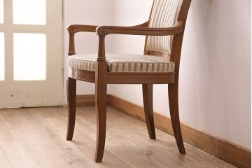 中古　DREXEL HERITAGE(ドレクセルヘリテイジ)のFRANCESCA(フランチェスカ)シリーズ　J917　優美なアームチェア(ダイニングチェア、椅子)(定価約22万円)(R-048061)