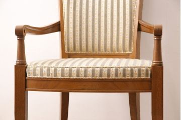 中古　DREXEL HERITAGE(ドレクセルヘリテイジ)のFRANCESCA(フランチェスカ)シリーズ　J917　優美なアームチェア(ダイニングチェア、椅子)(定価約22万円)(R-048061)