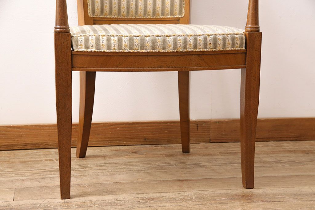 中古　DREXEL HERITAGE(ドレクセルヘリテイジ)のFRANCESCA(フランチェスカ)シリーズ　J917　優美なアームチェア(ダイニングチェア、椅子)(定価約22万円)(R-048061)