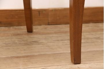 中古　DREXEL HERITAGE(ドレクセルヘリテイジ)のFRANCESCA(フランチェスカ)シリーズ　J917　優美なアームチェア(ダイニングチェア、椅子)(定価約22万円)(R-048061)