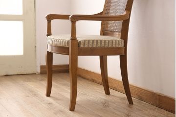 中古　DREXEL HERITAGE(ドレクセルヘリテイジ)のFRANCESCA(フランチェスカ)シリーズ　J917　優美なアームチェア(ダイニングチェア、椅子)(定価約22万円)(R-048063)