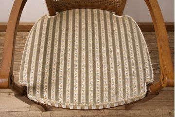 中古　DREXEL HERITAGE(ドレクセルヘリテイジ)のFRANCESCA(フランチェスカ)シリーズ　J917　優美なアームチェア(ダイニングチェア、椅子)(定価約22万円)(R-048063)