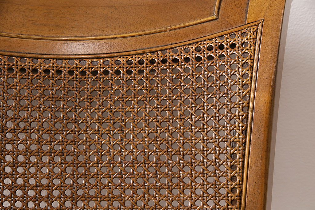 中古　DREXEL HERITAGE(ドレクセルヘリテイジ)のFRANCESCA(フランチェスカ)シリーズ　J917　優美なアームチェア(ダイニングチェア、椅子)(定価約22万円)(R-048064)