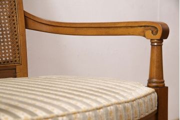 中古　DREXEL HERITAGE(ドレクセルヘリテイジ)のFRANCESCA(フランチェスカ)シリーズ　J917　優美なアームチェア(ダイニングチェア、椅子)(定価約22万円)(R-048064)