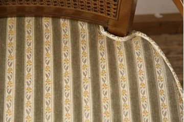 中古　DREXEL HERITAGE(ドレクセルヘリテイジ)のFRANCESCA(フランチェスカ)シリーズ　J917　優美なアームチェア(ダイニングチェア、椅子)(定価約22万円)(R-048064)