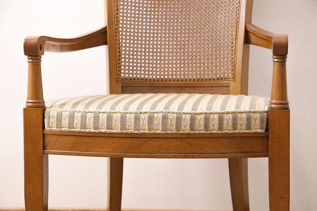 中古　DREXEL HERITAGE(ドレクセルヘリテイジ)のFRANCESCA(フランチェスカ)シリーズ　J917　優美なアームチェア(ダイニングチェア、椅子)(定価約22万円)(R-048064)