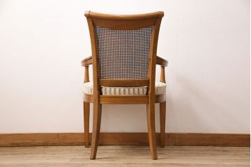 中古　DREXEL HERITAGE(ドレクセルヘリテイジ)のFRANCESCA(フランチェスカ)シリーズ　J917　優美なアームチェア(ダイニングチェア、椅子)(定価約22万円)(R-048064)