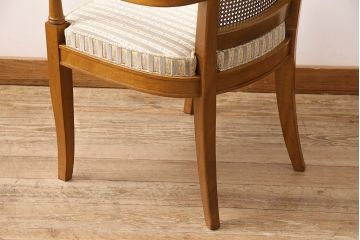 中古　DREXEL HERITAGE(ドレクセルヘリテイジ)のFRANCESCA(フランチェスカ)シリーズ　J917　優美なアームチェア(ダイニングチェア、椅子)(定価約22万円)(R-048064)