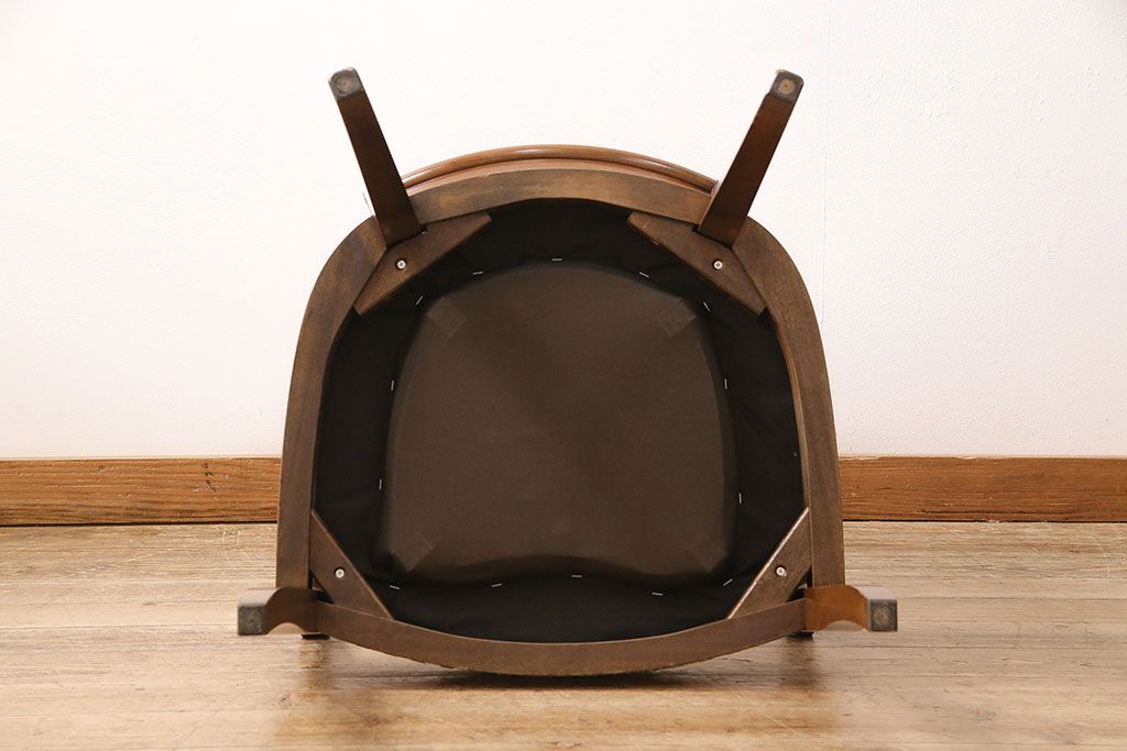 中古　DREXEL HERITAGE(ドレクセルヘリテイジ)のFRANCESCA(フランチェスカ)シリーズ　J917　優美なアームチェア(ダイニングチェア、椅子)(定価約22万円)(R-048064)