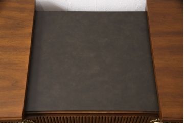 中古　DREXEL HERITAGE(ドレクセルヘリテイジ)　Cameo Classics(キャメオクラシックス)　エレガントな佇まいのサーバー(サイドボード、キャビネット)(定価約73万円)(R-048079)