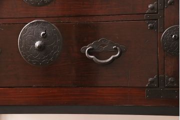 和製アンティーク　リメイク品　和の情緒溢れる米沢箪笥サイドボード(時代箪笥、衣装箪笥、引き出し)(R-048084)