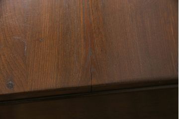 昭和レトロ　ツートーンカラーと透かし彫りがお洒落な栓材製の文机(座卓、ローテーブル、センターテーブル)(R-048091)