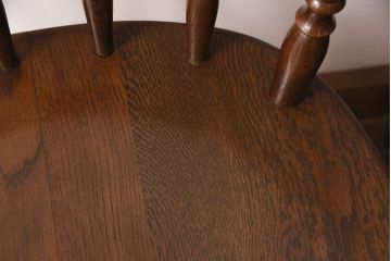 ビンテージ　柏木工(KASHIWA)　色艶美しい木肌が魅力的なナラ材製のスピンドルチェア2脚セット(板座チェア、椅子)(R-048096)