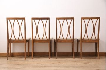 イギリスヴィンテージ　G-PLAN(ジープラン)　X-back(エックスバック)がお洒落なチーク材製のチェア4脚セット(ダイニングチェア、椅子、ビンテージ)(R-048100)