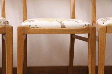 イギリスヴィンテージ　オーク材　花柄座面のチェア4脚セット(ダイニングチェア、椅子、ビンテージ)(R-048101)