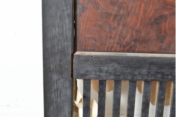 アンティーク建具　明治期　独特な木目と趣のある古い風合いが魅力的な格子帯戸2枚セット(引き戸、建具)(R-048116)