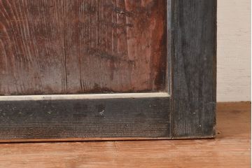 アンティーク建具　明治期　独特な木目と趣のある古い風合いが魅力的な格子帯戸2枚セット(引き戸、建具)(R-048116)