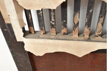 アンティーク建具　明治期　独特な木目と趣のある古い風合いが魅力的な格子帯戸2枚セット(引き戸、建具)(R-048116)