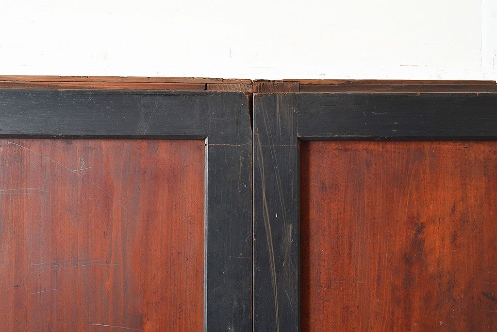 アンティーク建具　明治期　黒塗りの木枠がアクセントの上品な帯戸4枚セット　(R-048117)