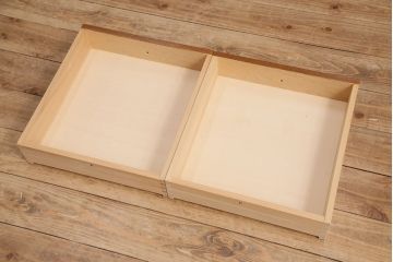 中古美品　三越　Brugge　VE262　優雅なステンドグラスが魅力的なブルージュシリーズのキャビネット(定価約31万円)(食器棚、カップボード、収納棚)(R-048128)