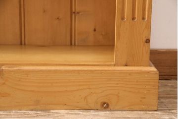 中古　パイン無垢材　ナチュラルカントリースタイルにおすすめなオープンラック(本棚、収納棚、シェルフ、ブックシェルフ)(R-048129)