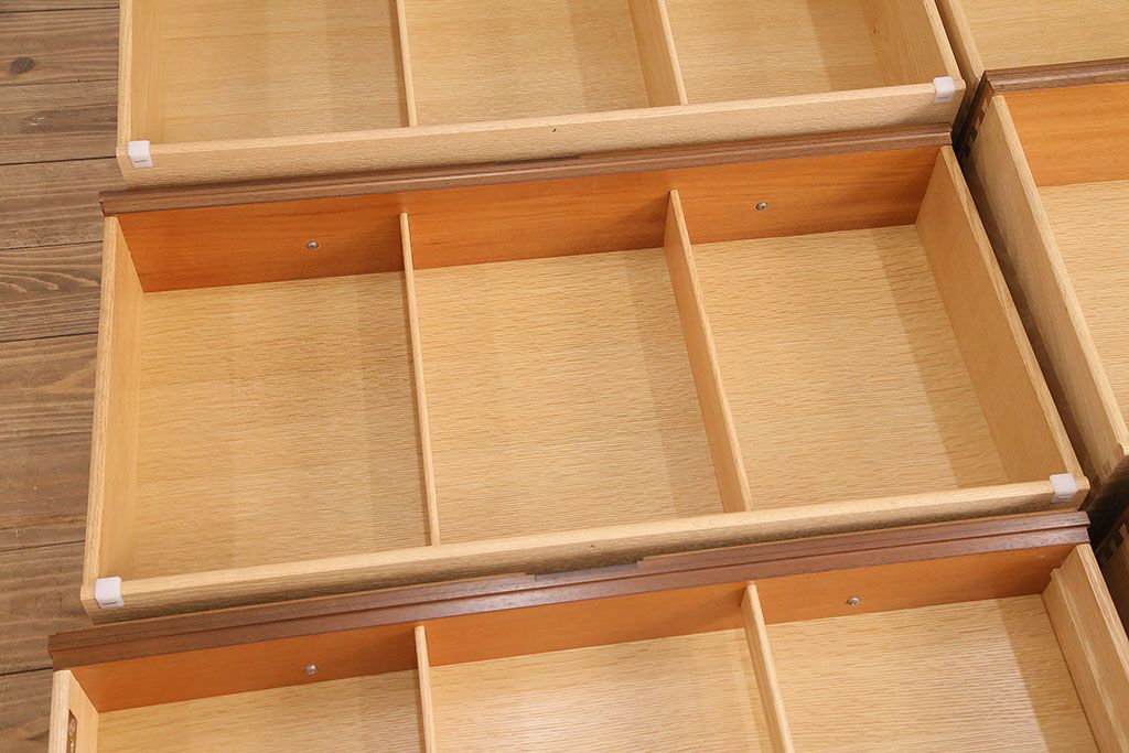 中古　美品　DREXEL HERITAGE(ドレクセルヘリテイジ)のFRANCESCA(フランチェスカ)シリーズ　優美な佇まいのチェスト(引き出し)(定価約84万円)(R-048131)