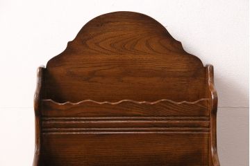 中古　たっぷり収納できるイギリス家具風のマガジンラック(本立て、ブックケース、収納)(R-048132)