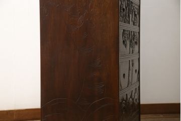 中古　伝統工芸・軽井沢彫り　大坂屋製　満開に咲く桜の彫りが見事な整理タンス(引き出し、チェスト、洋服タンス)(R-048133)