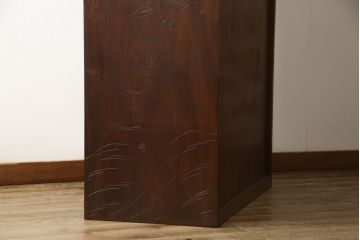 中古　伝統工芸・軽井沢彫り　大坂屋製　満開に咲く桜の彫りが見事な整理タンス(引き出し、チェスト、洋服タンス)(R-048133)