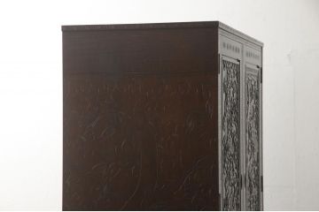 中古　伝統工芸・軽井沢彫り　大坂屋製　満開に咲く桜の彫りが見事なワードローブ(洋服タンス)(R-048139)