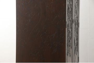 中古　伝統工芸・軽井沢彫り　大坂屋製　満開に咲く桜の彫りが見事なワードローブ(洋服タンス)(R-048139)