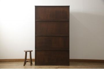 中古　伝統工芸・軽井沢彫り　大坂屋製　満開に咲く桜の彫りが見事なワードローブ(洋服タンス)(R-048139)
