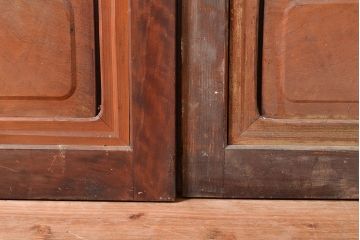 アンティーク建具　腰板ケヤキ材　整然と並ぶ縦桟が和の風情漂う裏障子付き格子戸2枚セット(引き戸、建具)(R-048140)