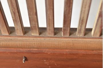 アンティーク建具　腰板ケヤキ材　整然と並ぶ縦桟が和の風情漂う裏障子付き格子戸2枚セット(引き戸、建具)(R-048140)