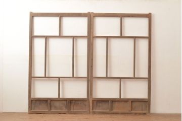 アンティーク建具　木の味わいを活かした空間づくりにおすすめなガラス戸2枚セット(窓、引き戸、建具)(R-048143)