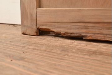 アンティーク建具　木の味わいを活かした空間づくりにおすすめなガラス戸2枚セット(窓、引き戸、建具)(R-048144)