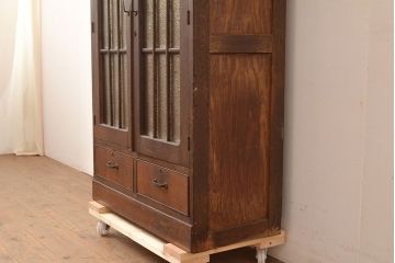 和製アンティーク　ダイヤガラス入り!大正ロマンやレトロスタイルのお部屋におすすめのガラス戸棚(本箱、ブックケース、収納棚)(R-048147)