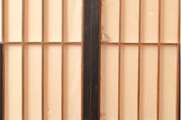 アンティーク建具　昭和初期　黒い框がモダンな印象を高める障子戸2枚セット　(R-048150)