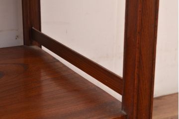 和製アンティーク　総ケヤキ材　漆塗り　両面使いが出来る!和の趣を楽しめる飾り棚(棚)(R-048152)